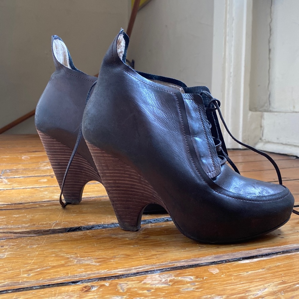 Brown MaxStudio Chunky Heels